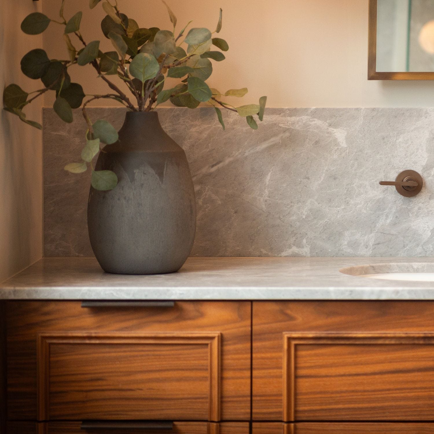 How Natural Stone Can Elevate Spa-like Bathroom Designs